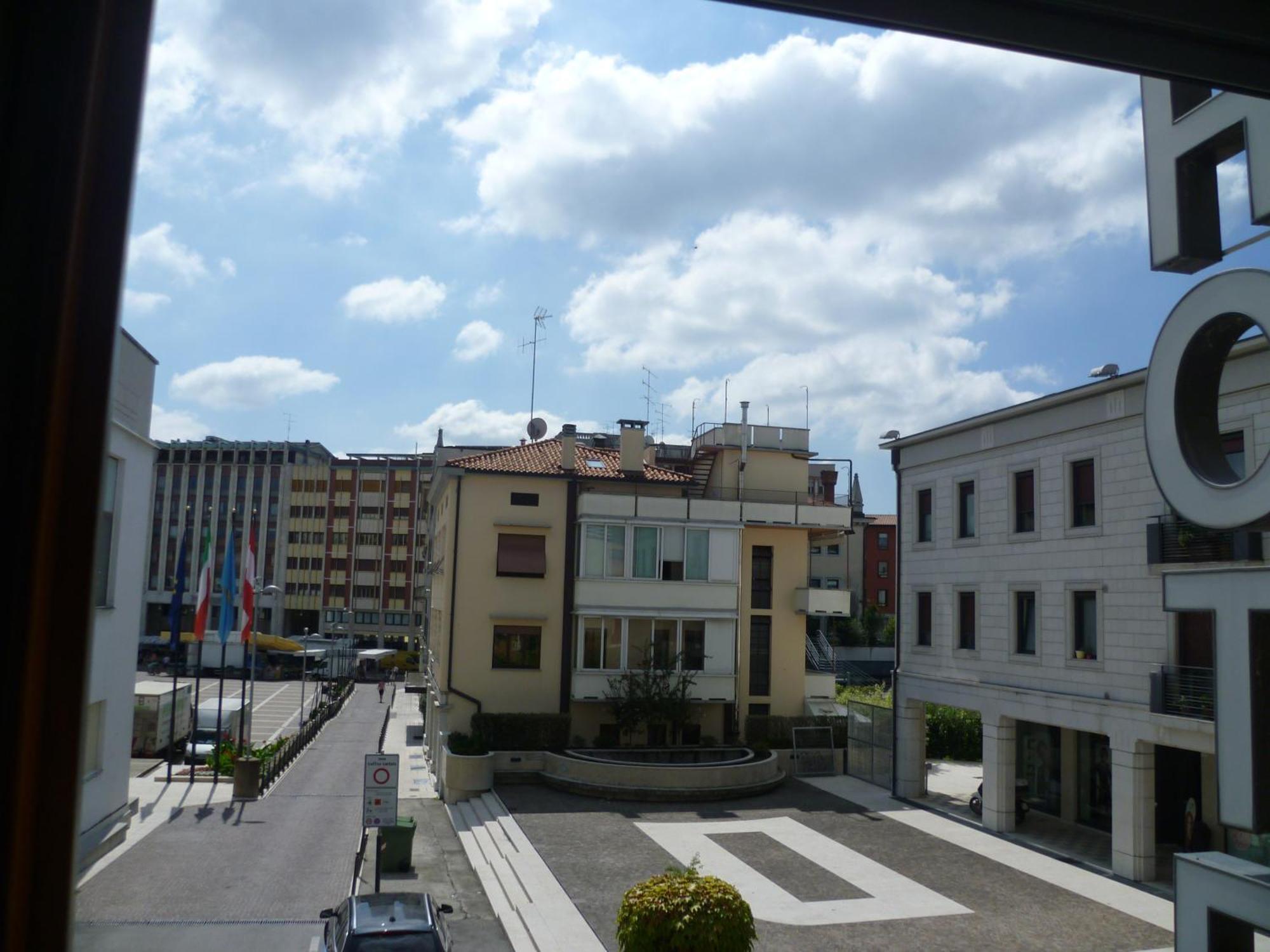 Hotel Minerva Pordenone Exterior foto